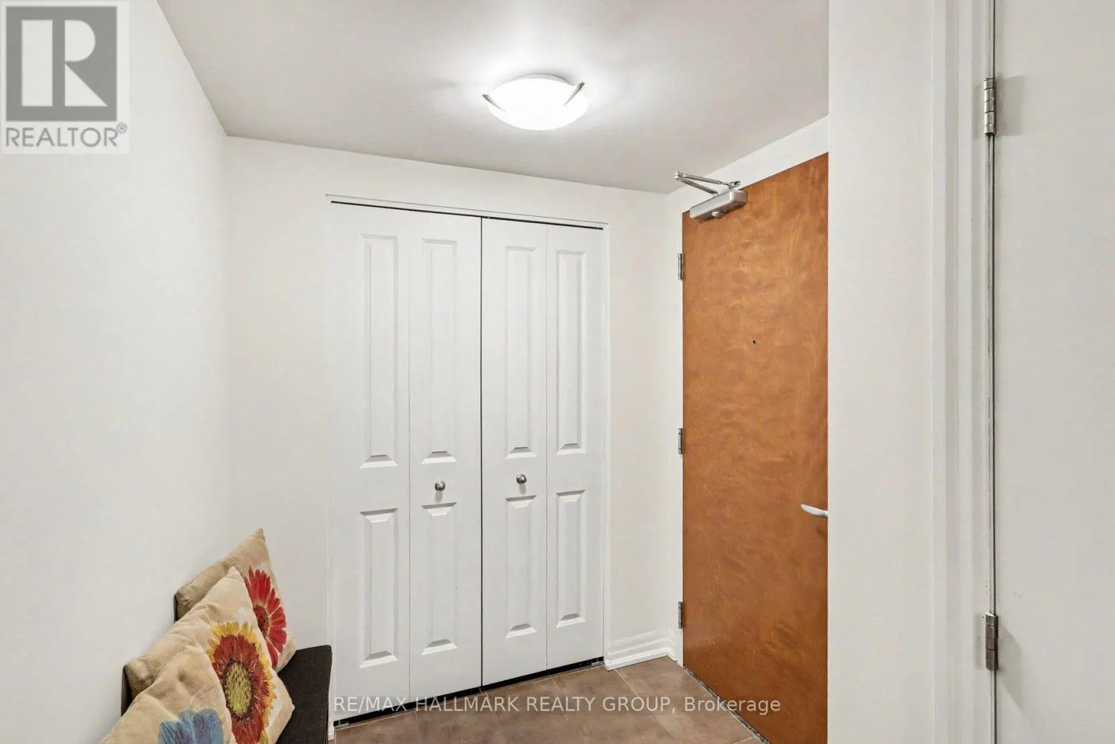 201 - 242 RIDEAU STREET