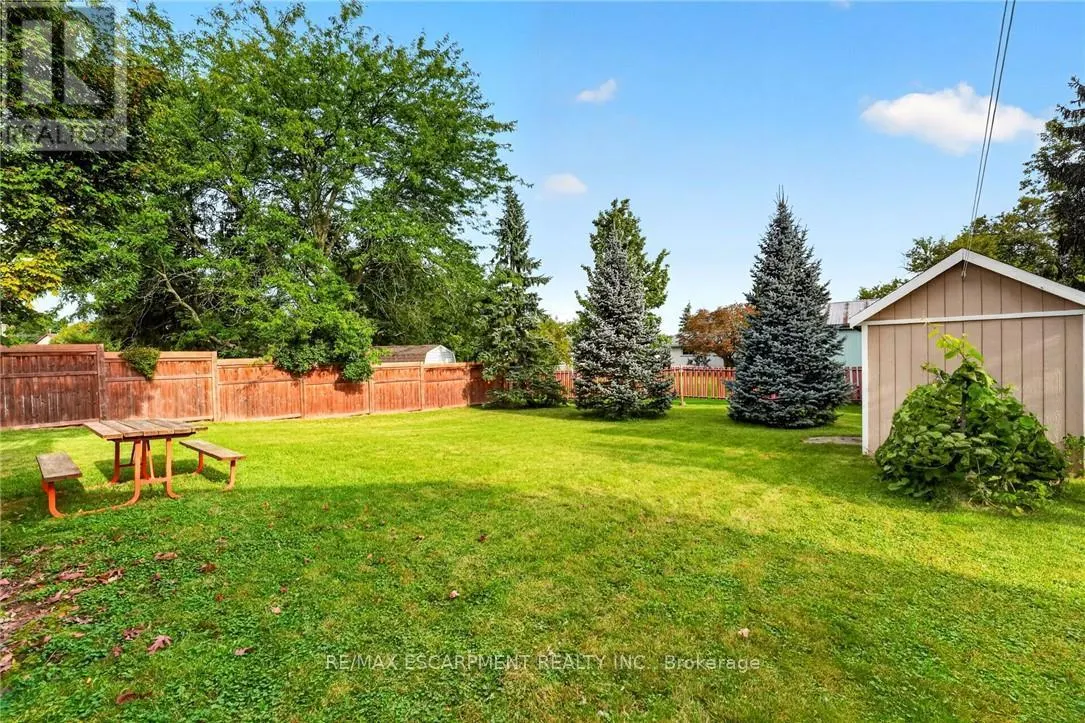 5 BROOKS CIRCLE