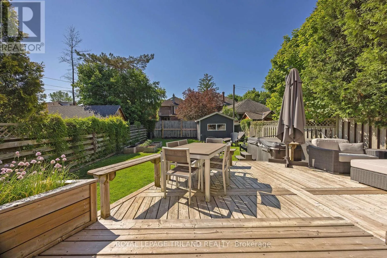 5 MCKENZIE AVENUE