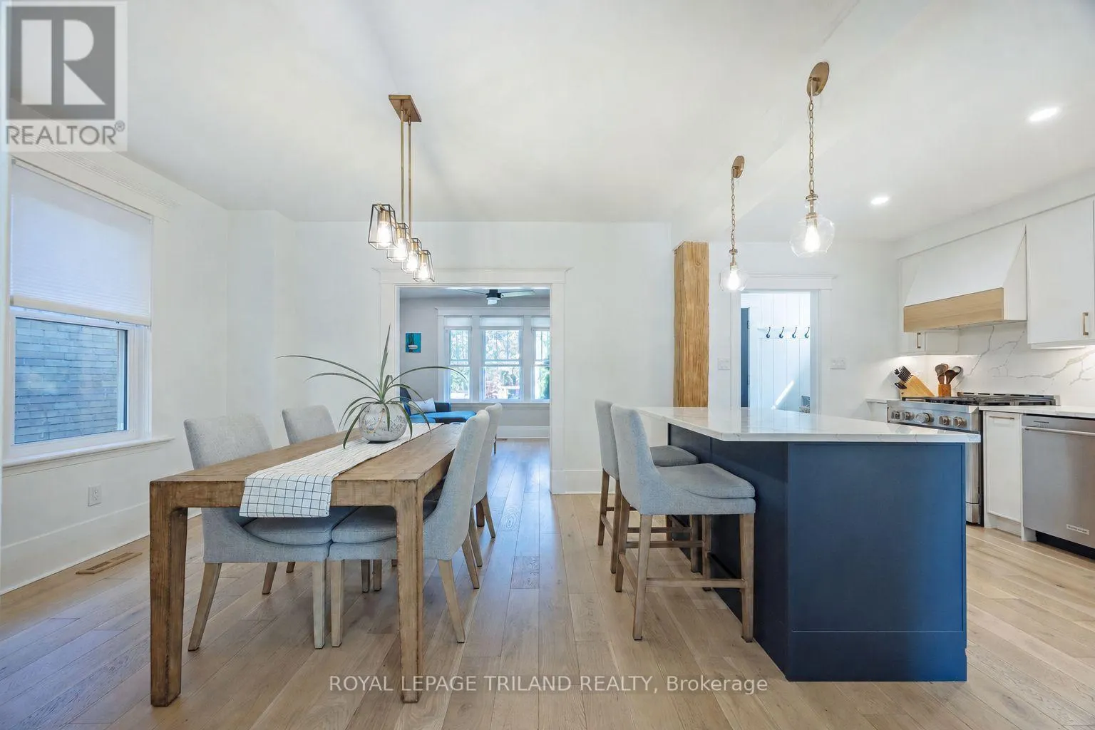 5 MCKENZIE AVENUE