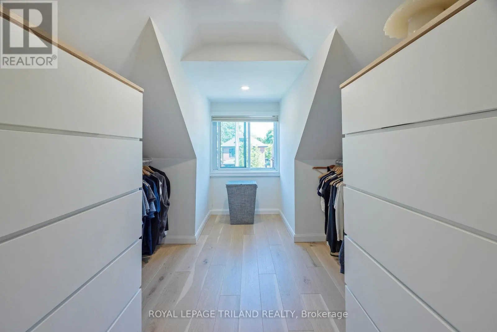 5 MCKENZIE AVENUE