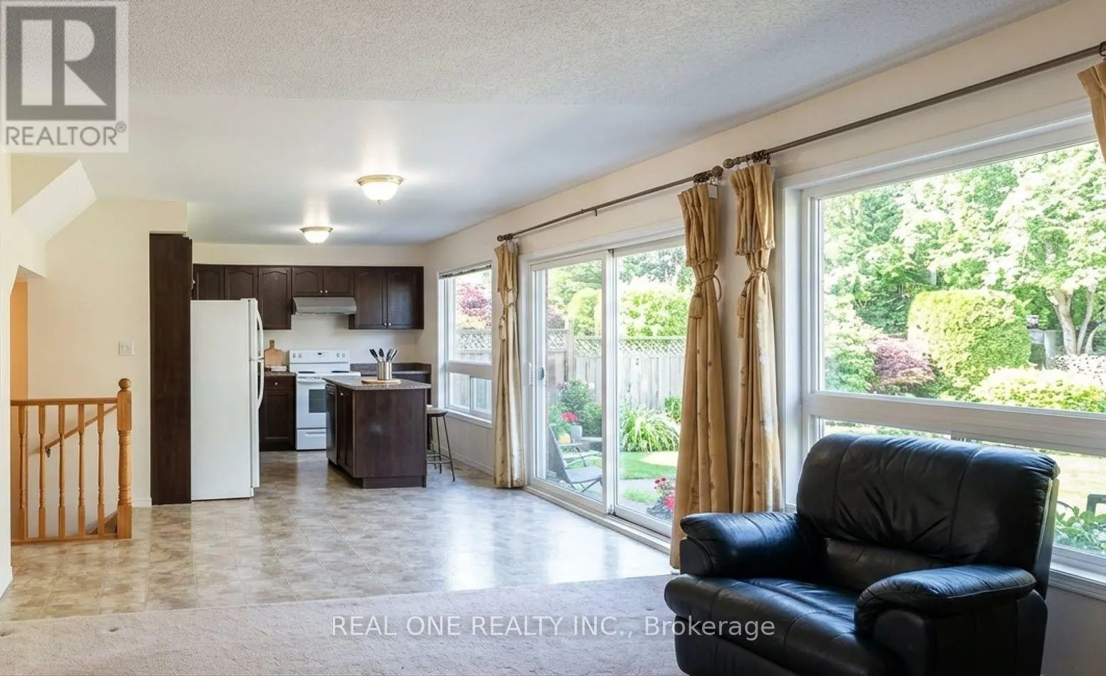 209 BLACKBURN DRIVE