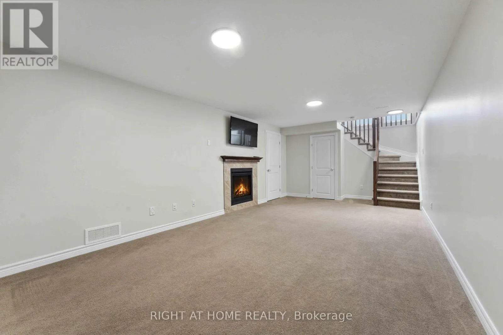 819 MIIKANA ROAD