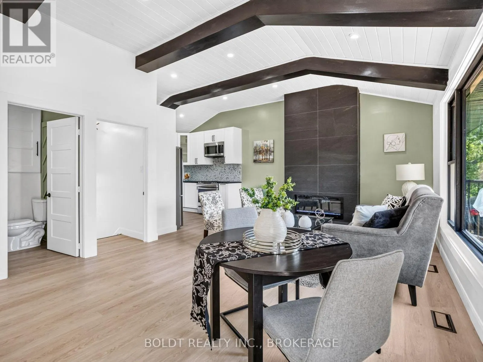 6221 LYONS CREEK ROAD