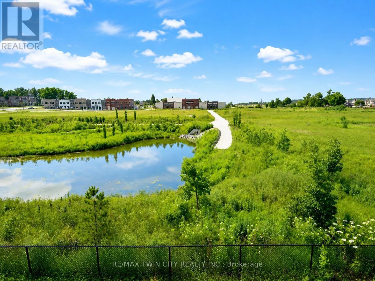 UPPER - 78 GLENVISTA DRIVE