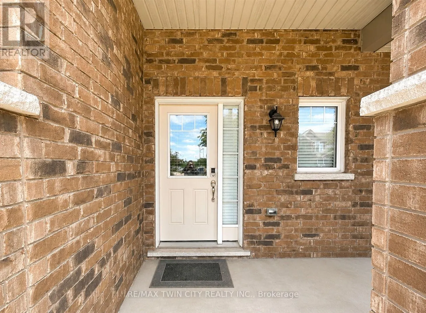 UPPER - 78 GLENVISTA DRIVE