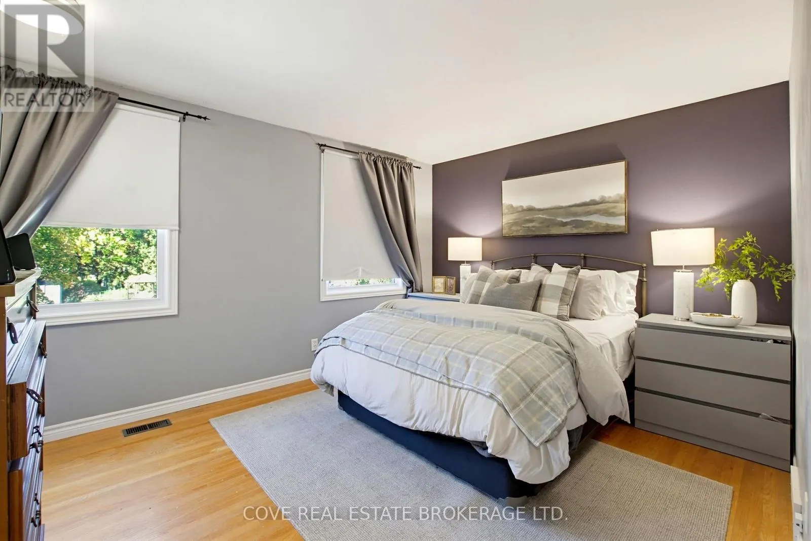 57 LLOYD MANOR CRESCENT
