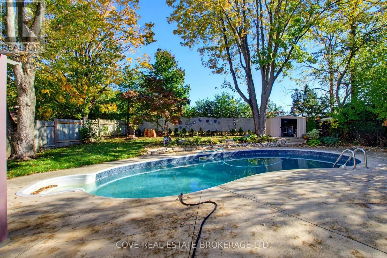 57 LLOYD MANOR CRESCENT