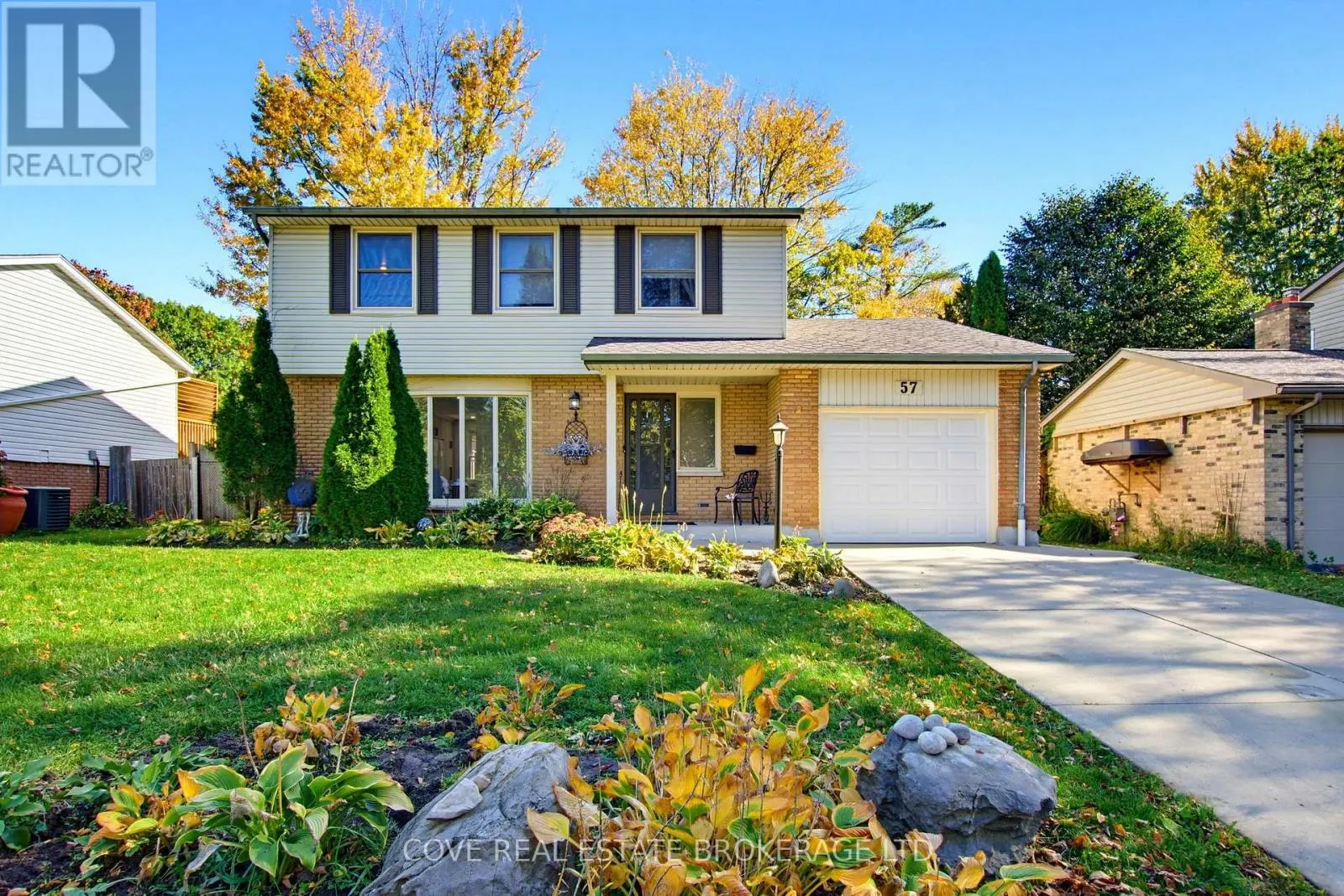 57 LLOYD MANOR CRESCENT