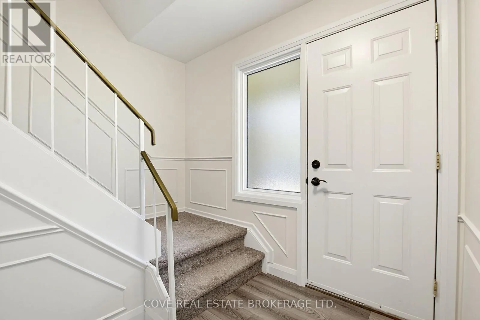 57 LLOYD MANOR CRESCENT