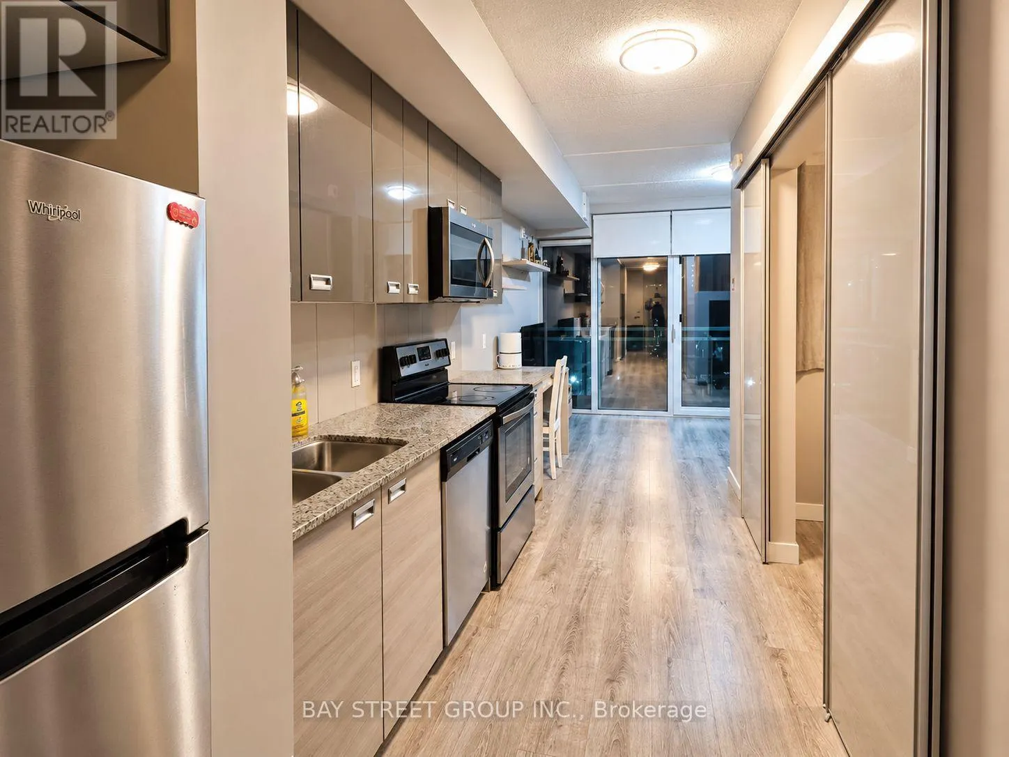 513 - 250 ALBERT STREET