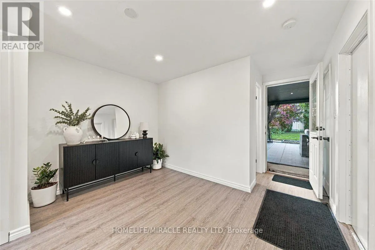 15 MEADOW ROAD
