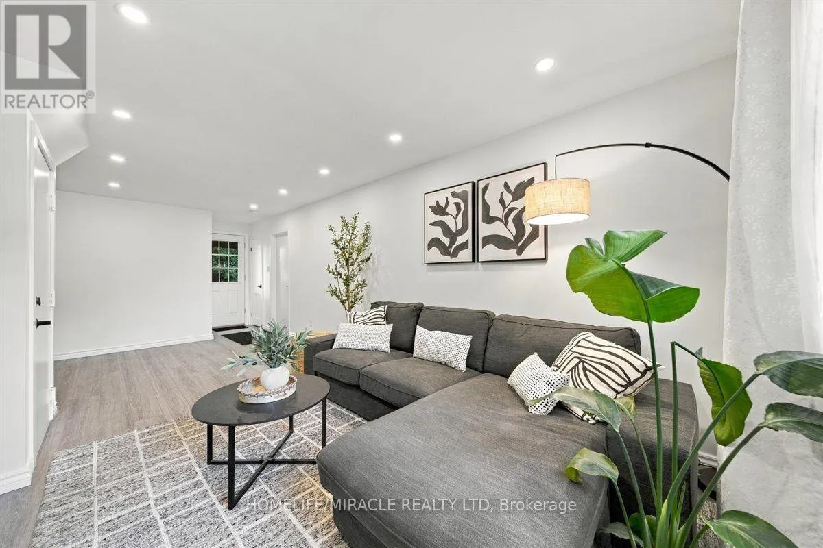 15 MEADOW ROAD