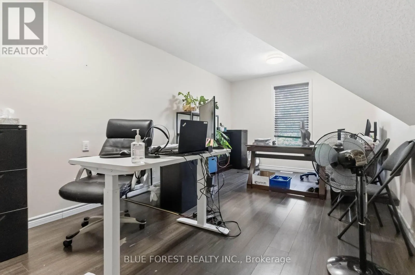 362 WHARNCLIFFE ROAD S