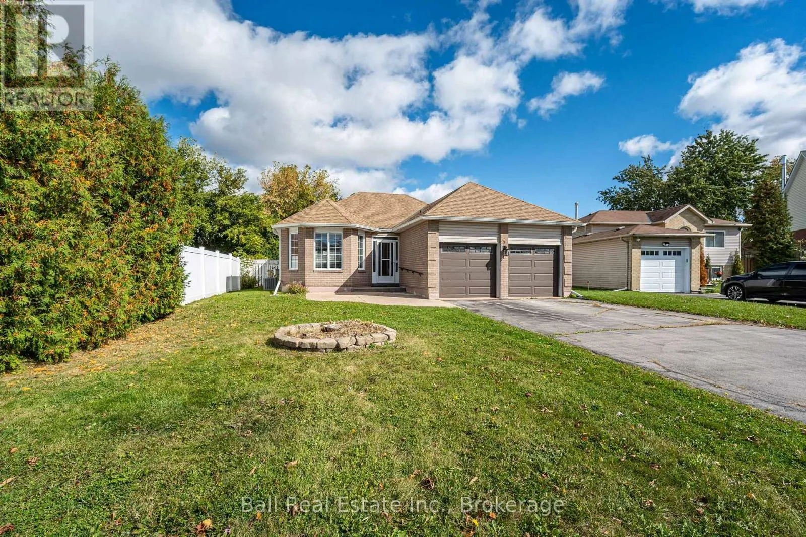 3 ELM COURT