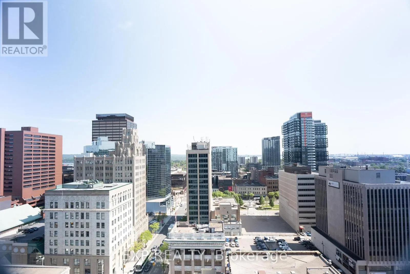 1604 - 75 JAMES STREET S