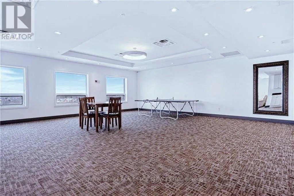 402 - 1 WELLINGTON STREET
