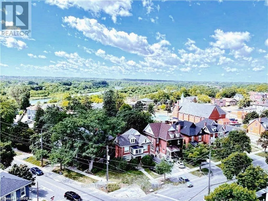 402 - 1 WELLINGTON STREET