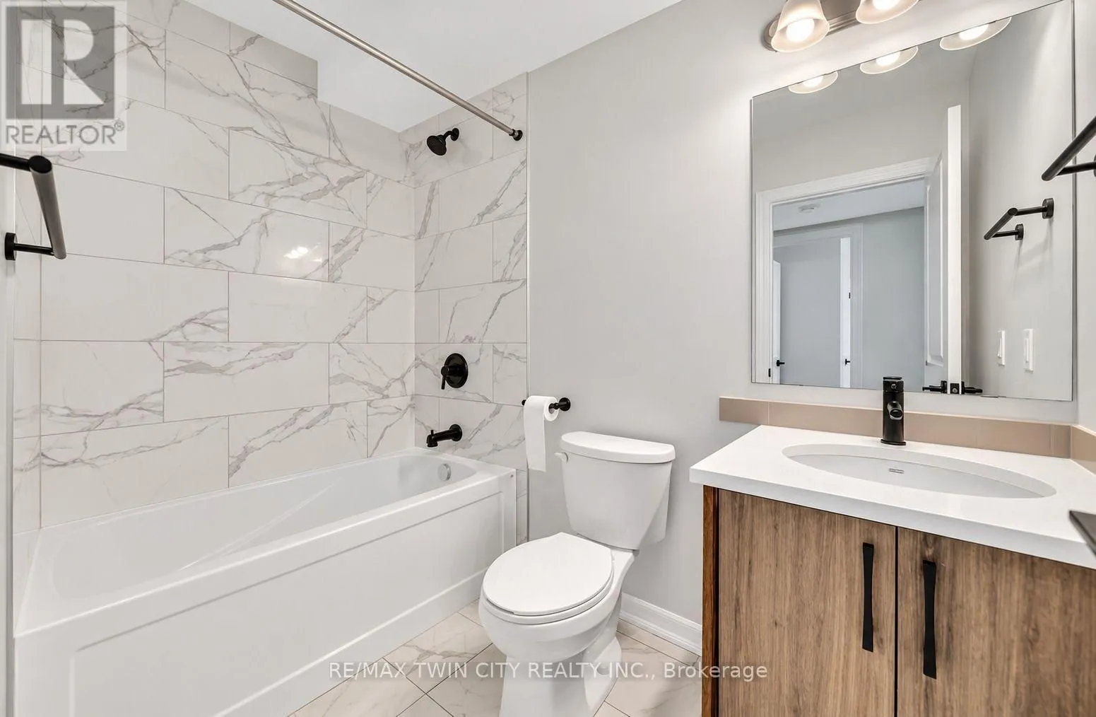 11 - 235 CHAPEL HILL DRIVE