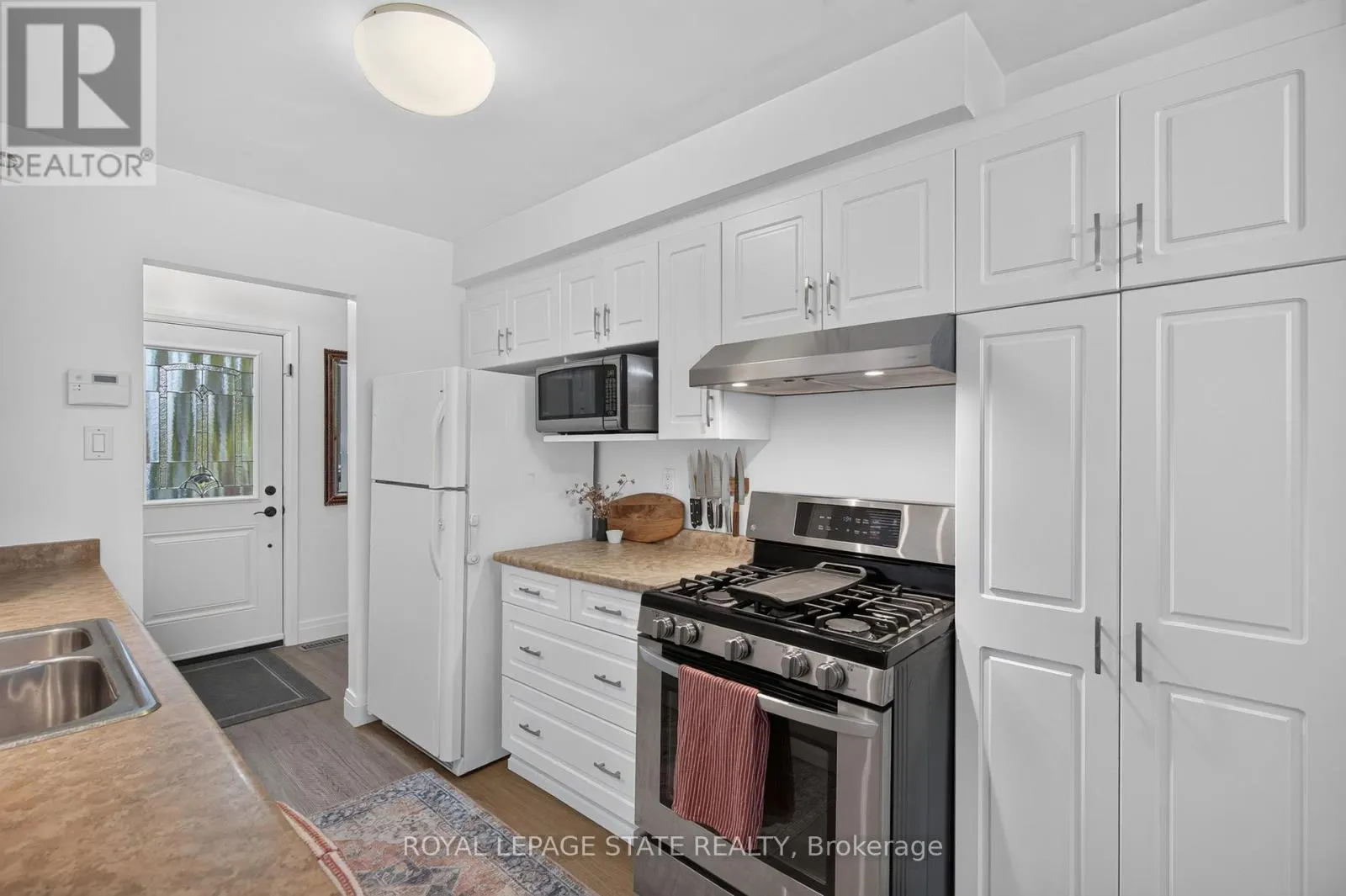38 SOUTHGLEN ROAD