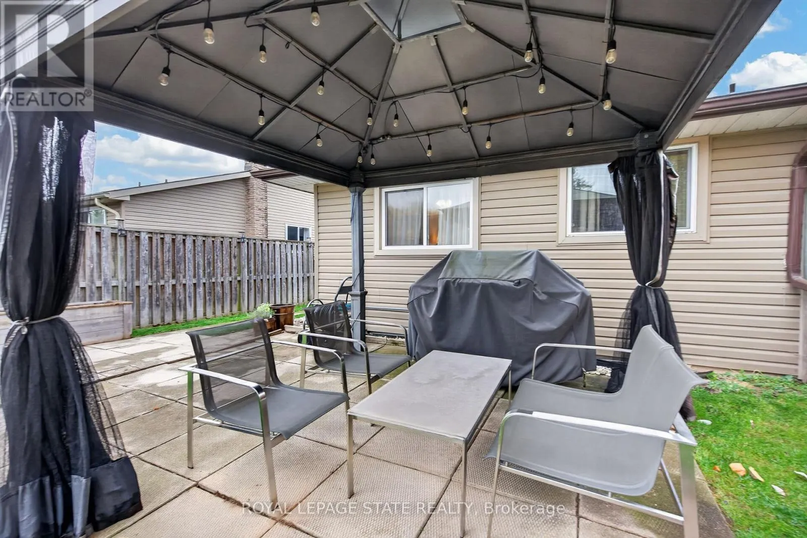 38 SOUTHGLEN ROAD
