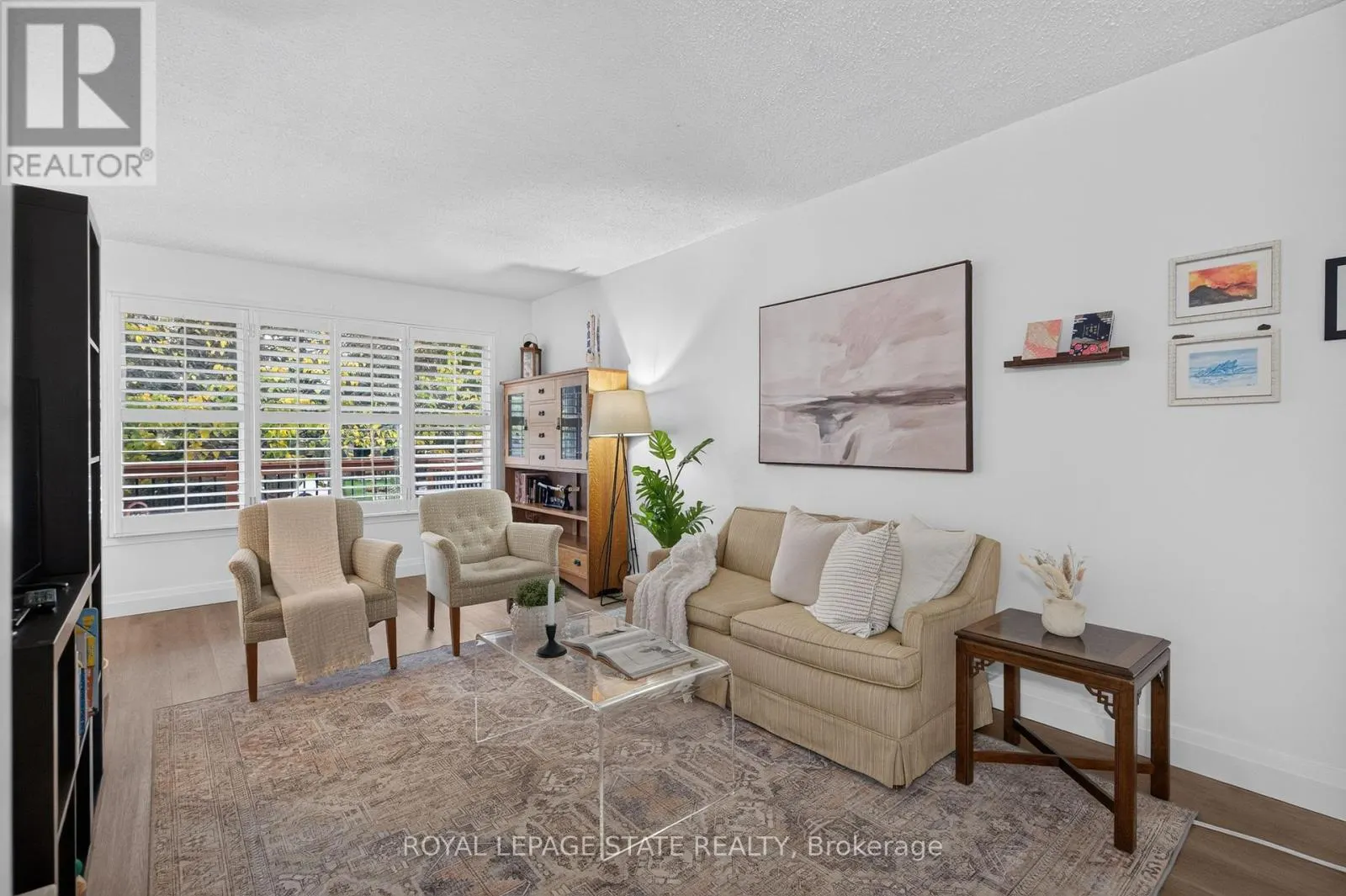 38 SOUTHGLEN ROAD
