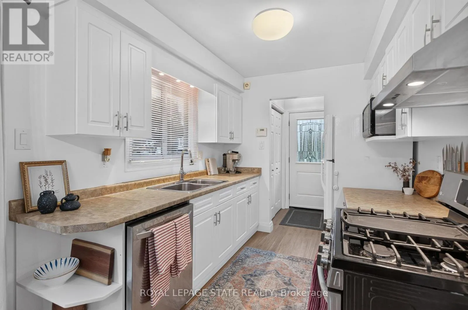 38 SOUTHGLEN ROAD