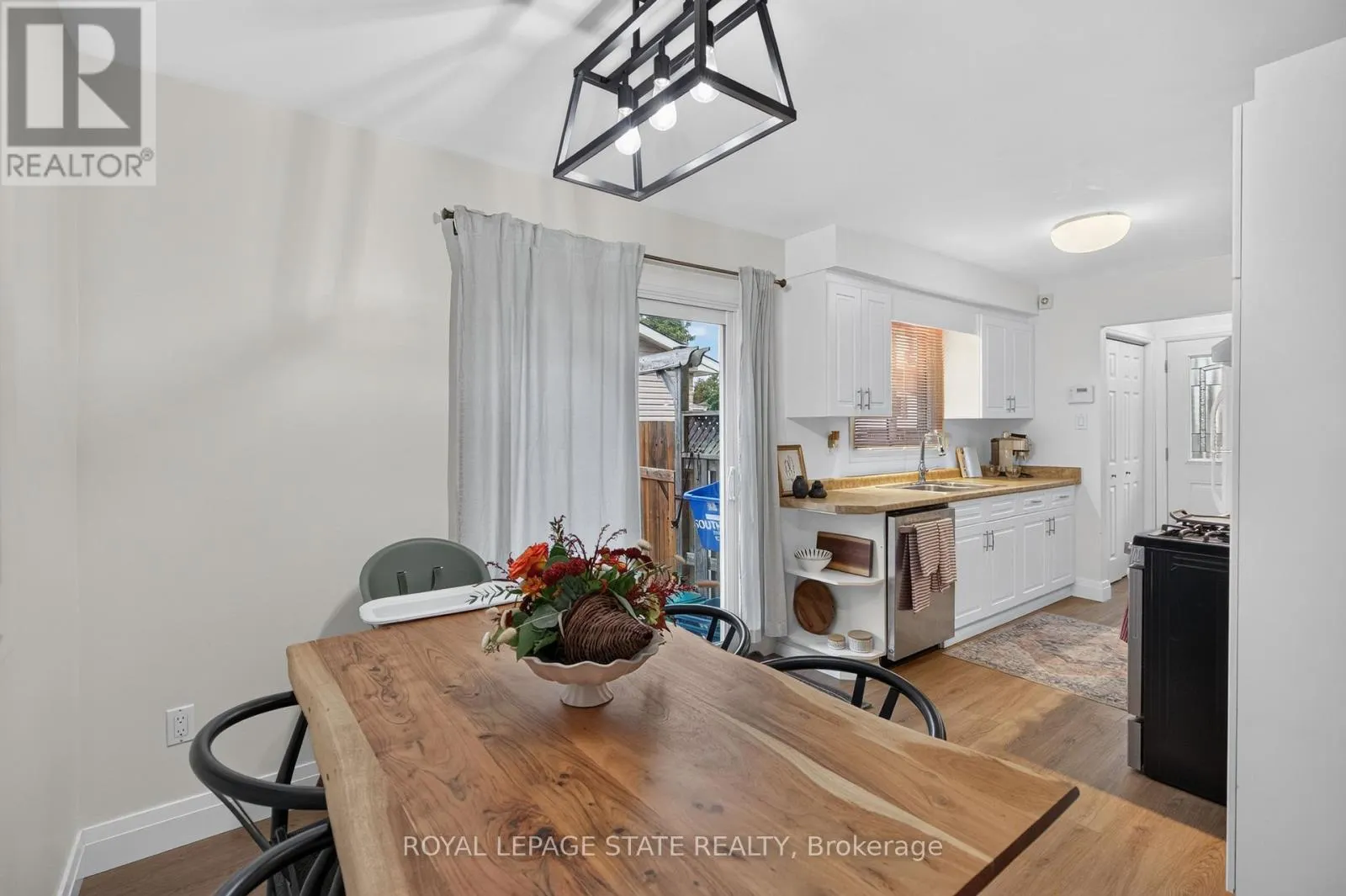 38 SOUTHGLEN ROAD