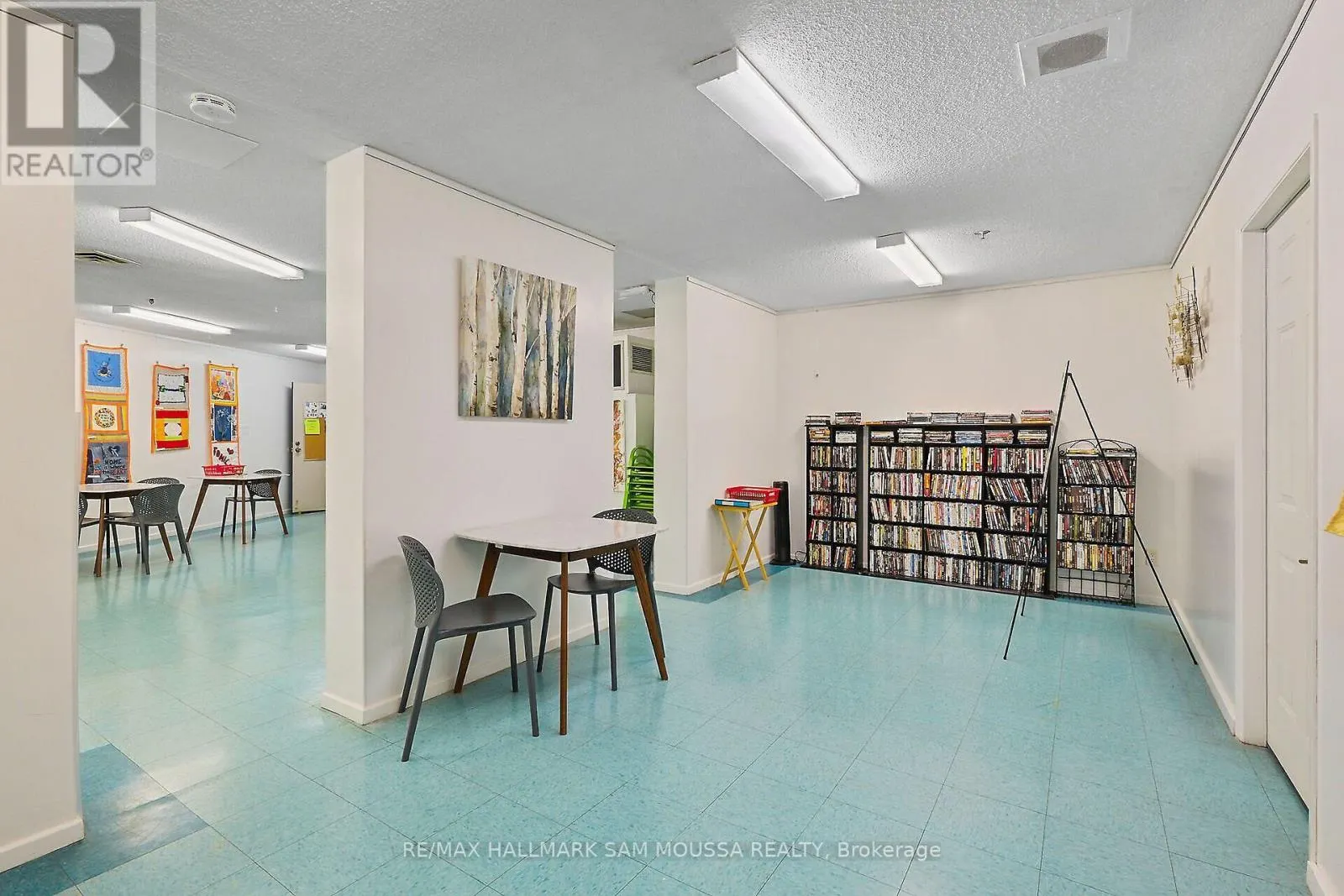 1309 - 1171 AMBLESIDE DRIVE