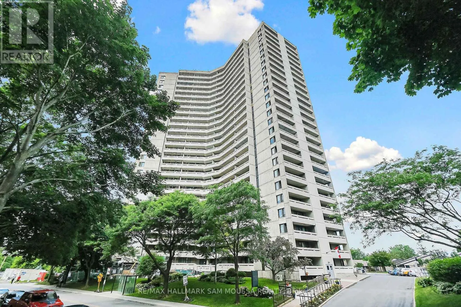 1309 - 1171 AMBLESIDE DRIVE