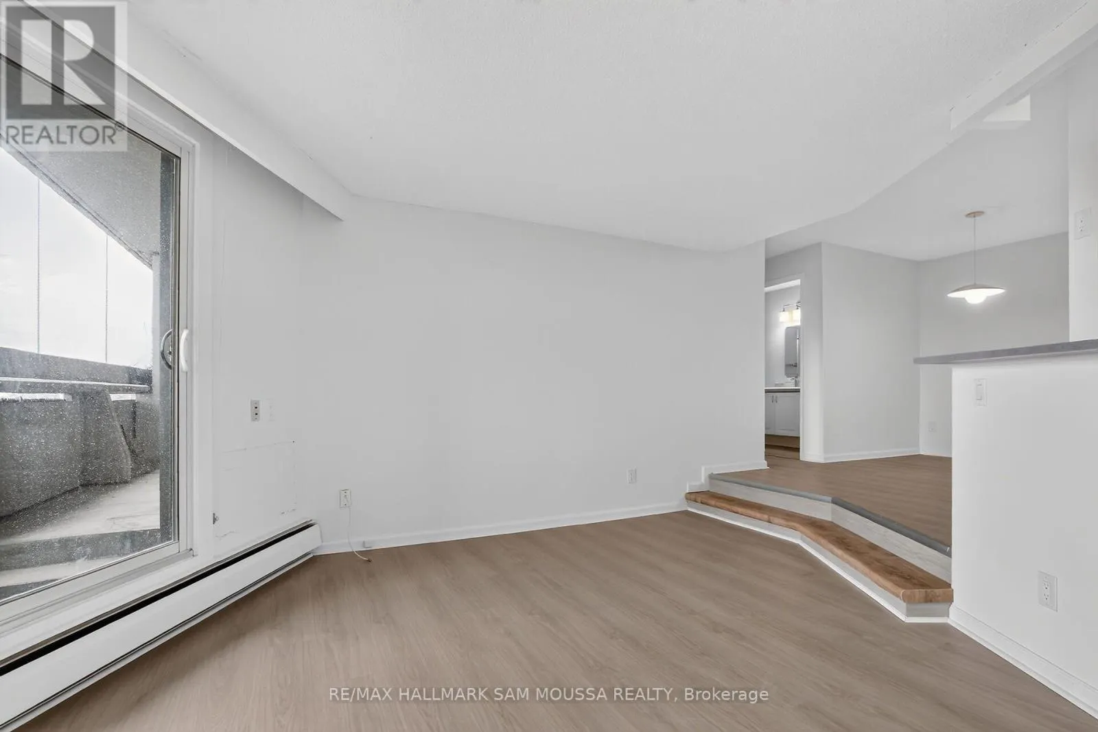 1309 - 1171 AMBLESIDE DRIVE