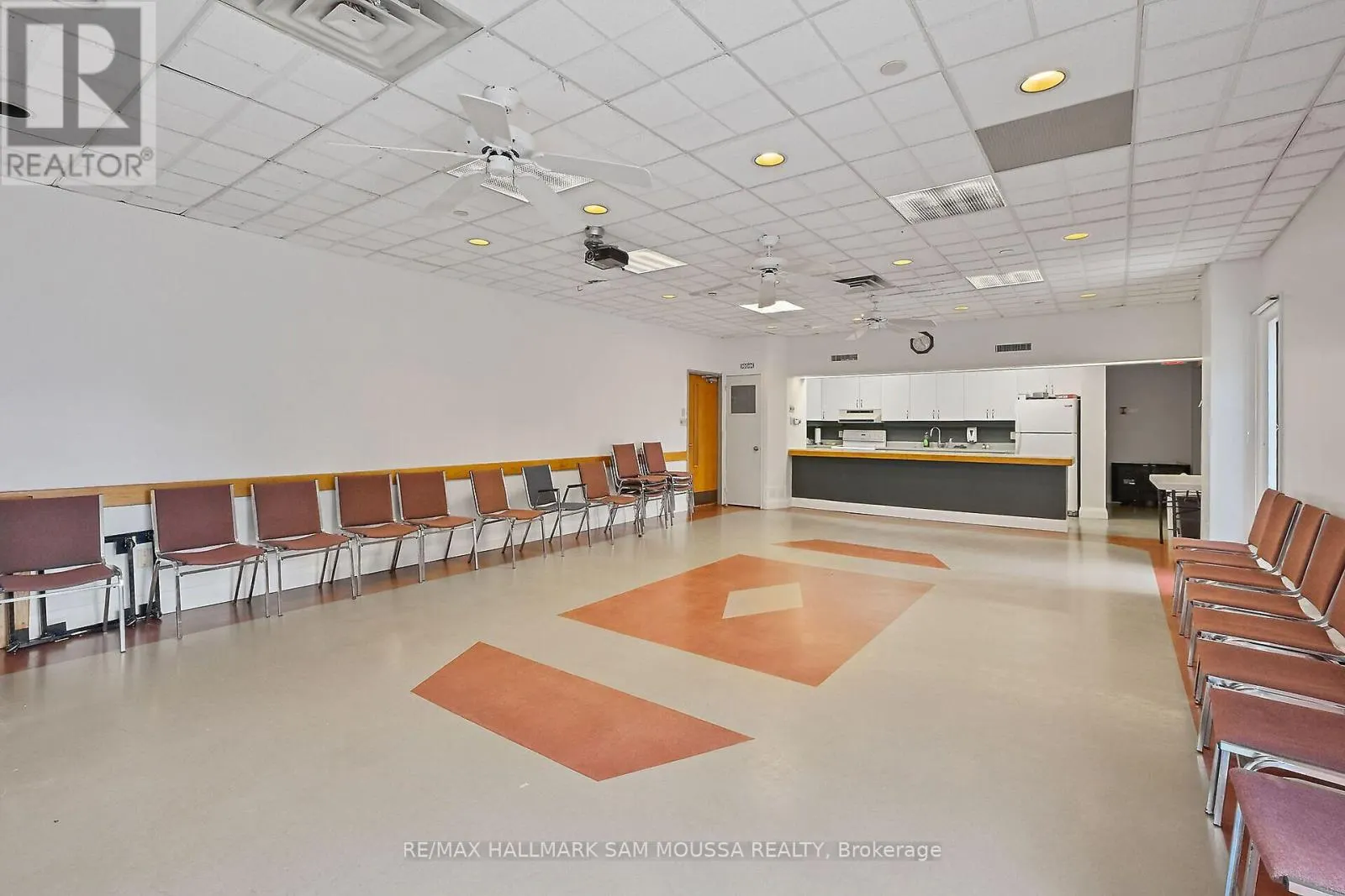 1309 - 1171 AMBLESIDE DRIVE