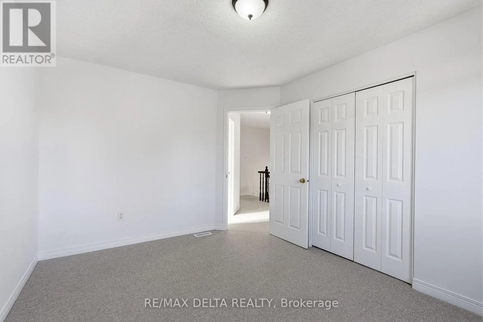202 SANDRA CRESCENT