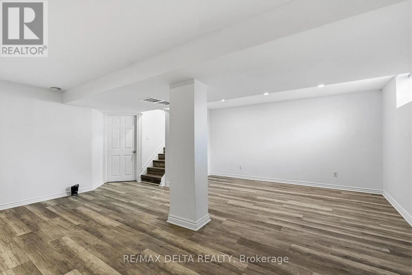 202 SANDRA CRESCENT