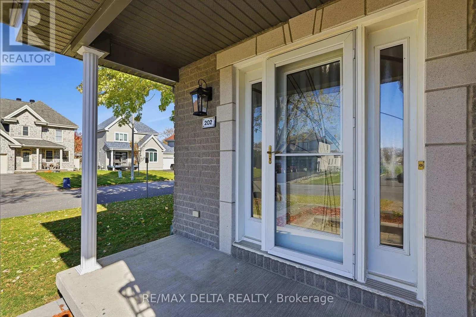 202 SANDRA CRESCENT