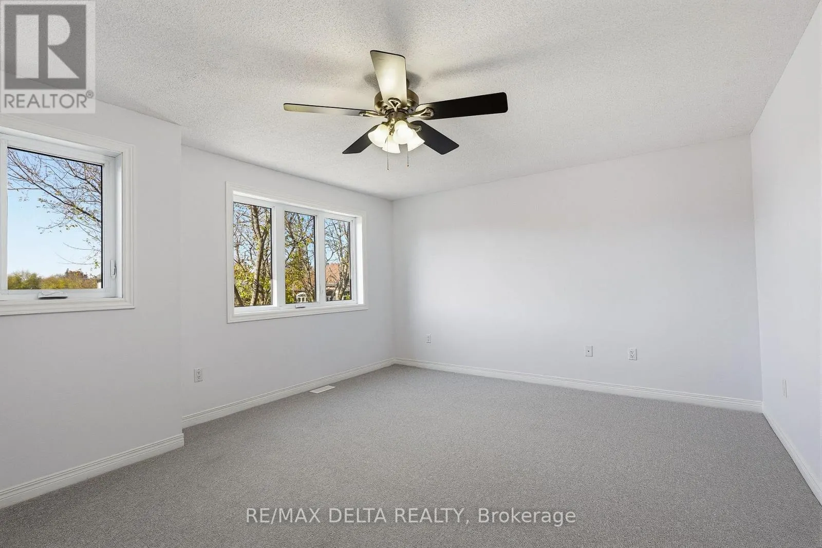 202 SANDRA CRESCENT