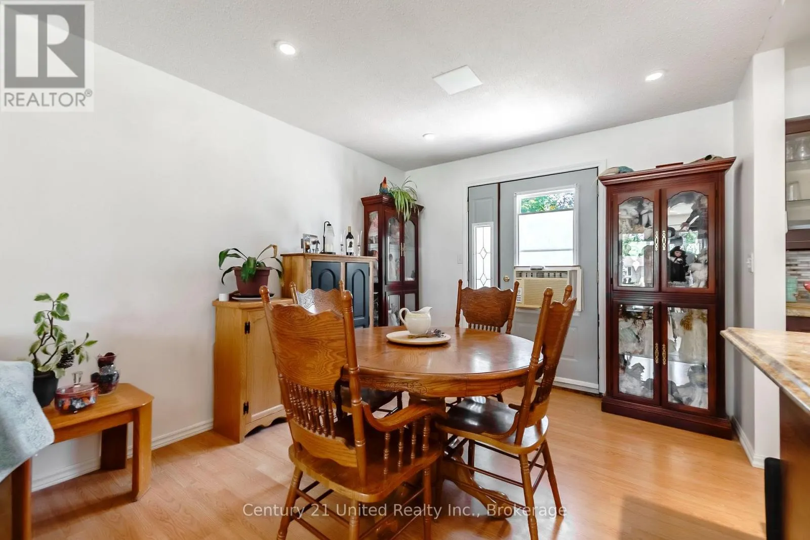 16 JANET DRIVE