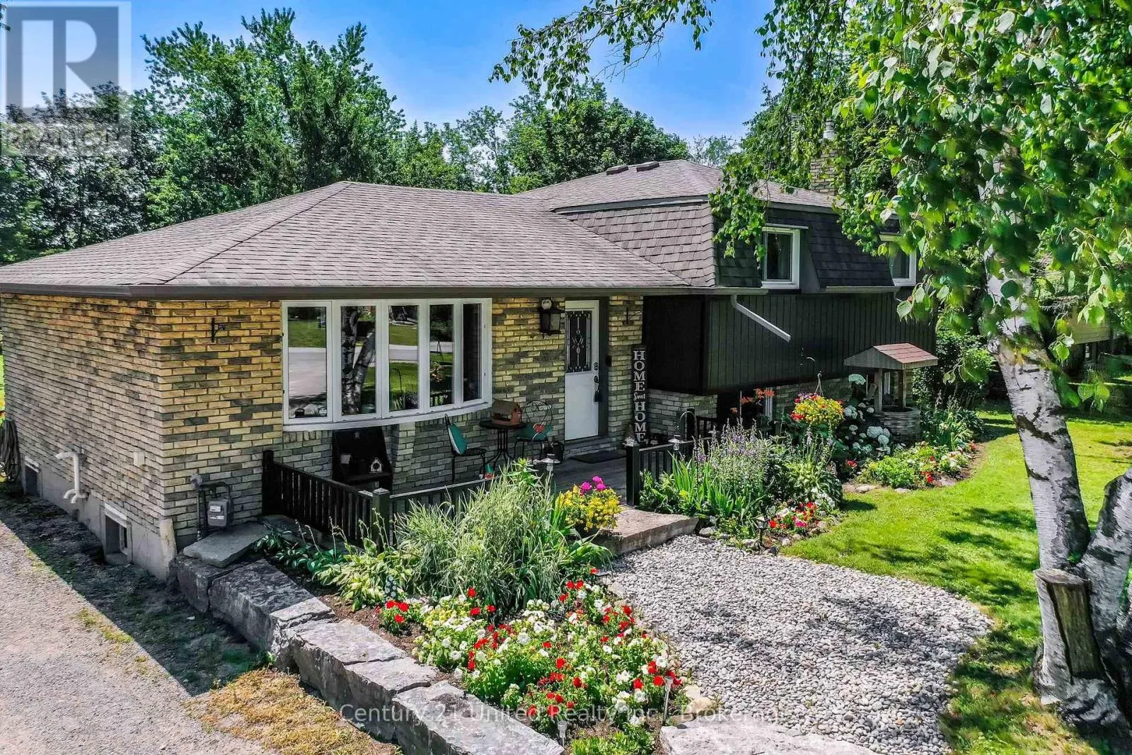16 JANET DRIVE