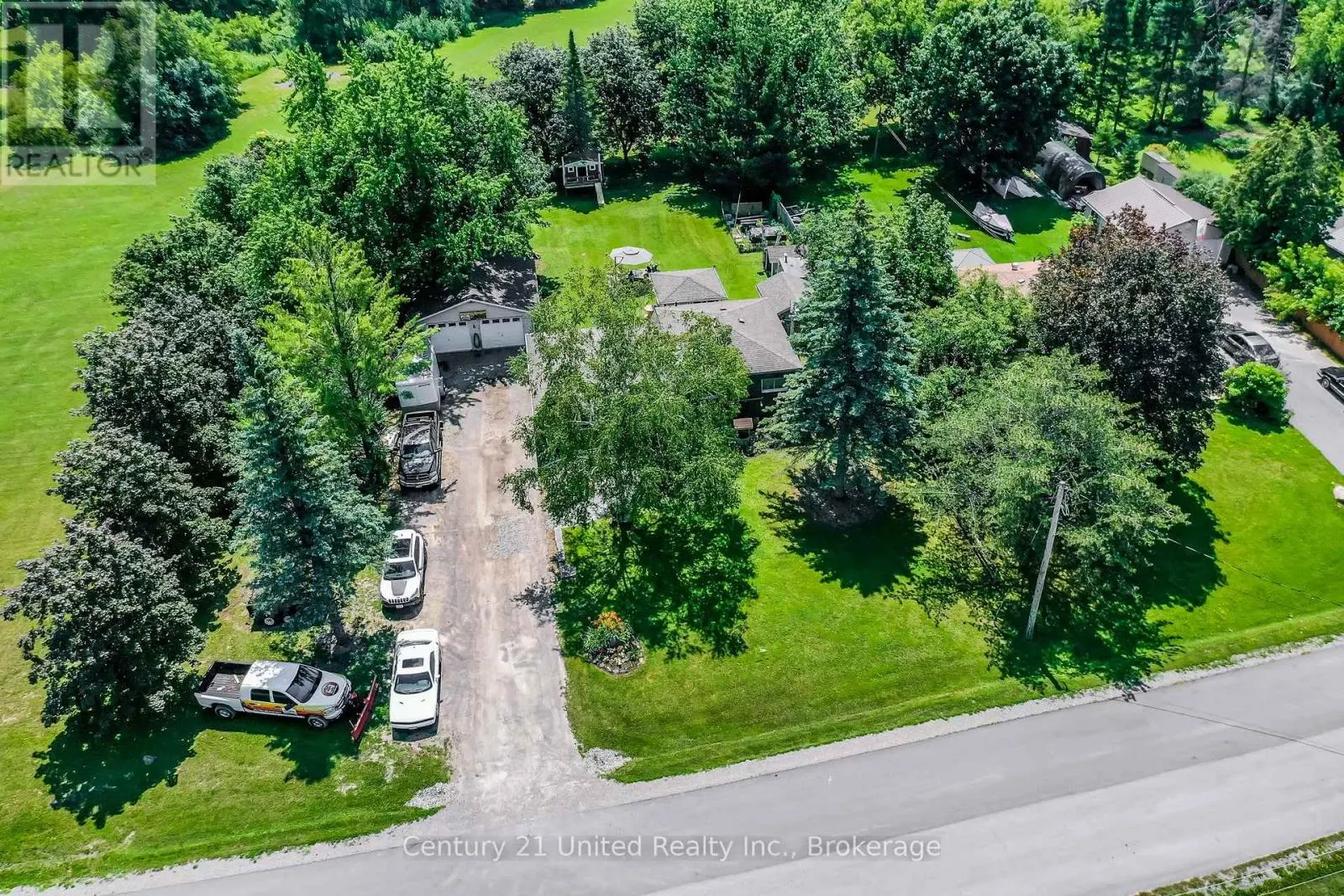 16 JANET DRIVE