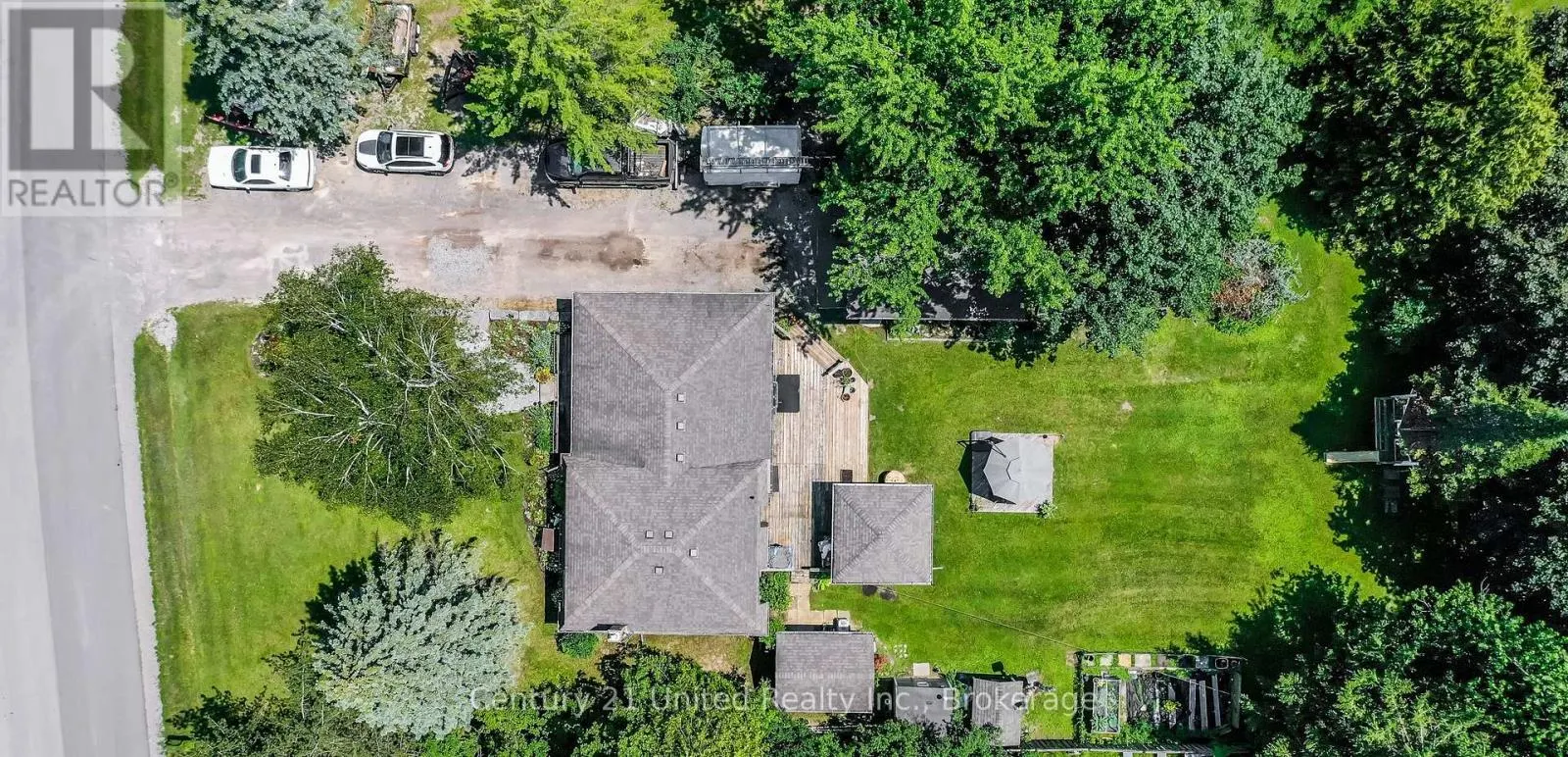 16 JANET DRIVE