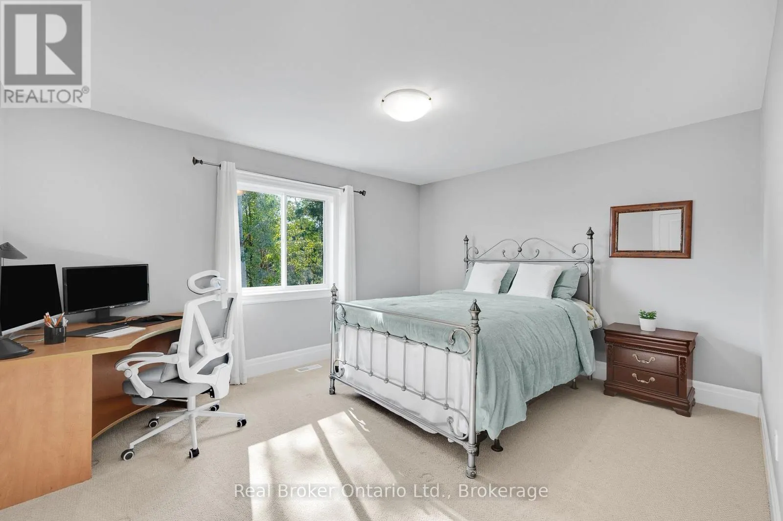 85 KOPPERFIELD LANE