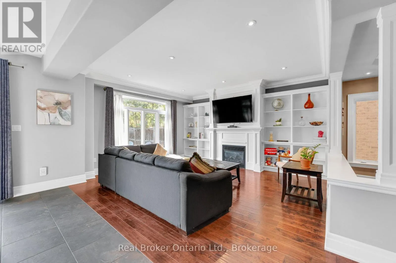 85 KOPPERFIELD LANE