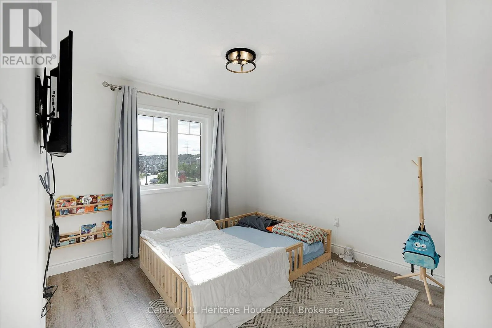 254 WATERBROOK LANE