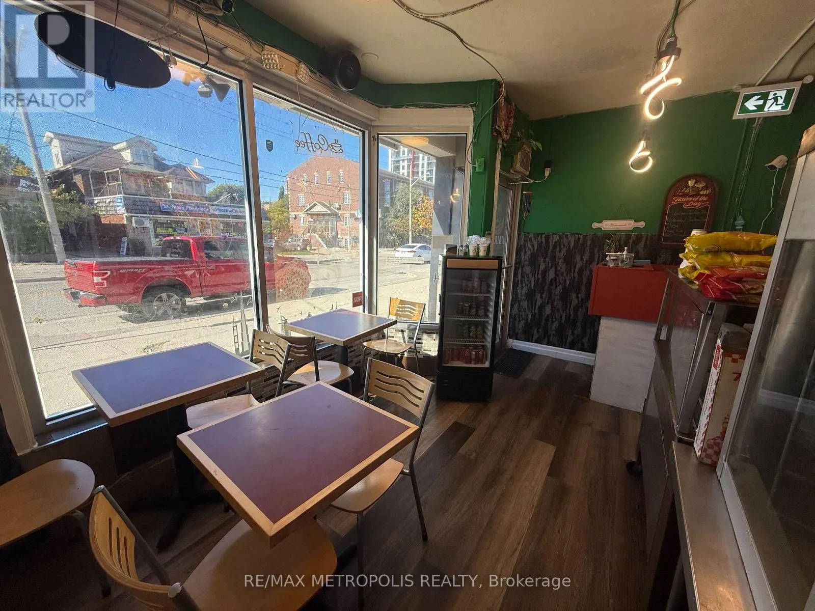 564 KING STREET