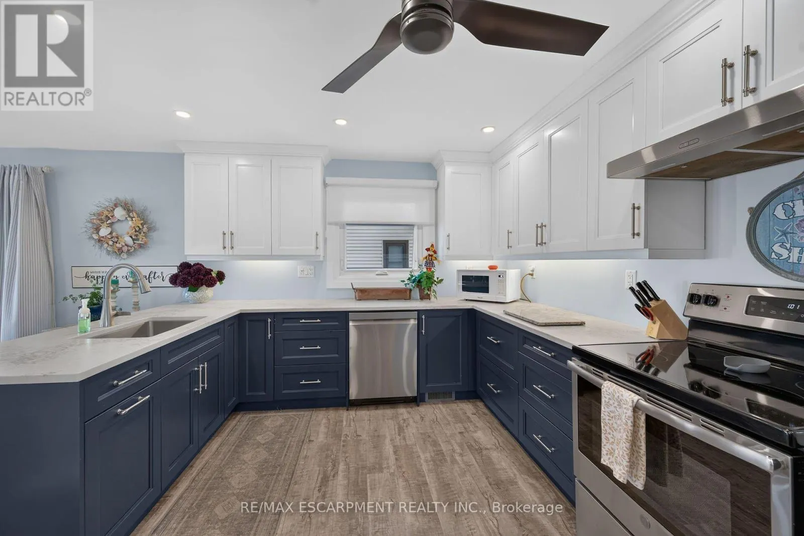 233 BLUE WATER PARKWAY