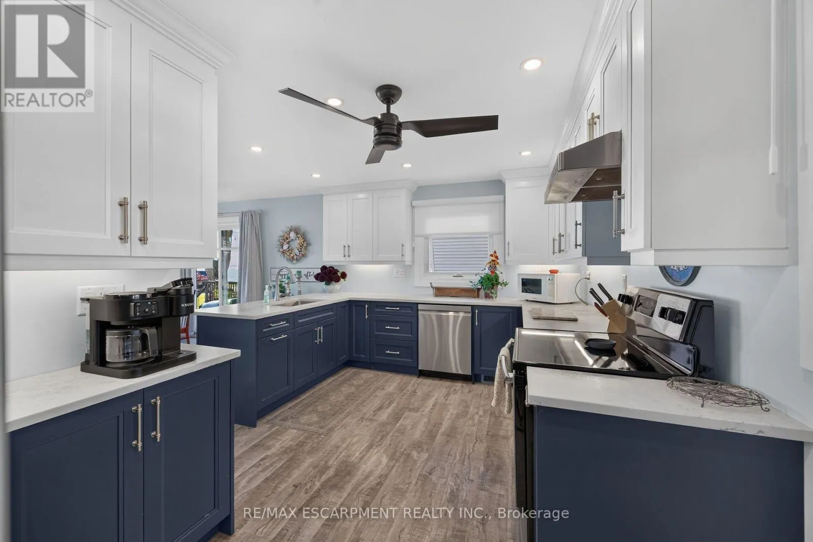 233 BLUE WATER PARKWAY