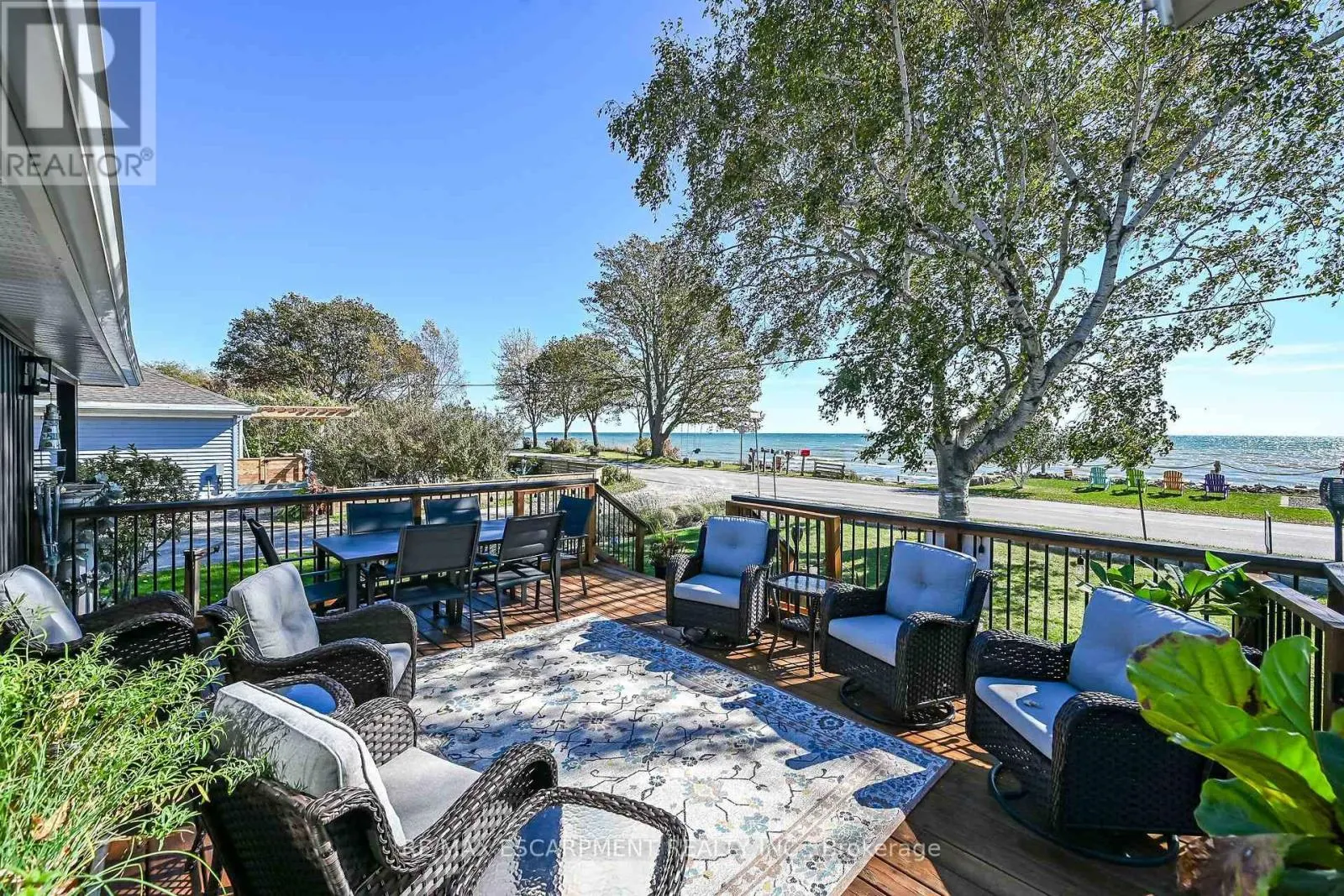 233 BLUE WATER PARKWAY