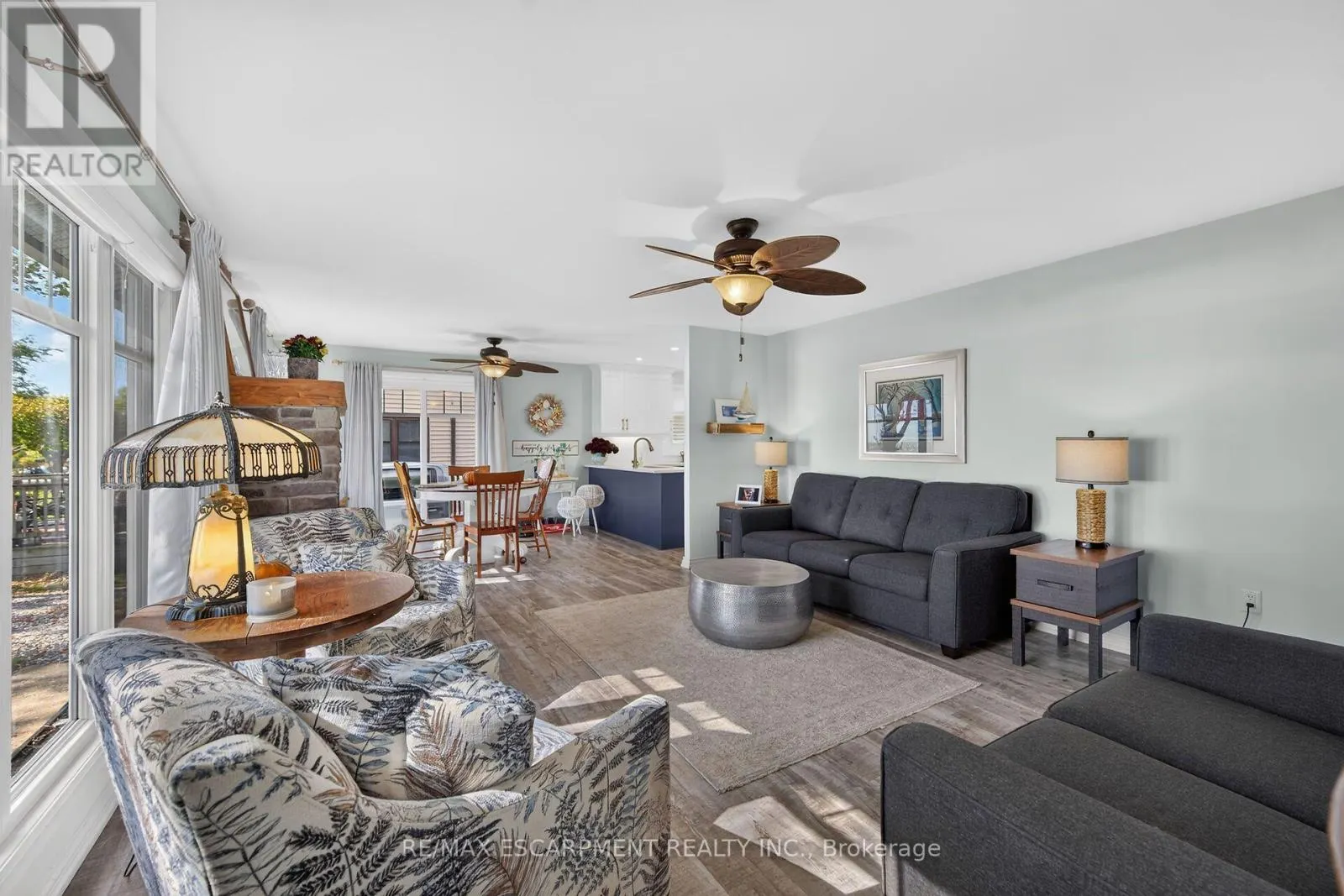 233 BLUE WATER PARKWAY