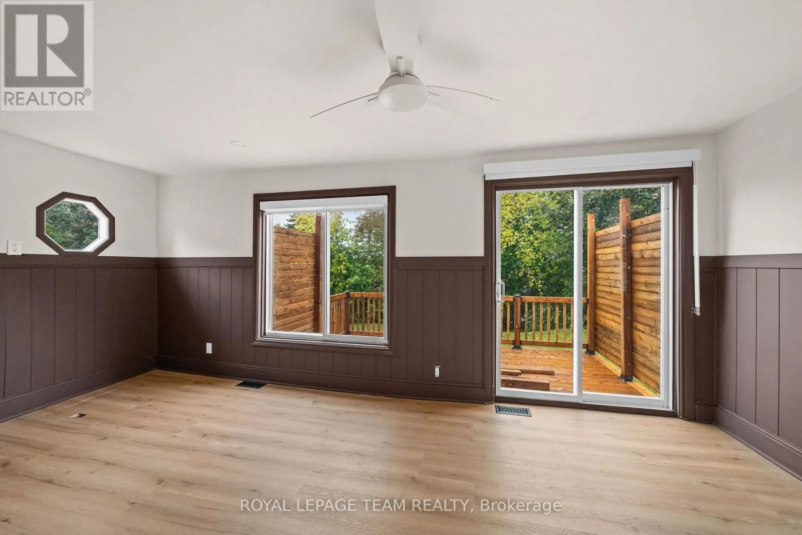 5584 MANOTICK MAIN STREET