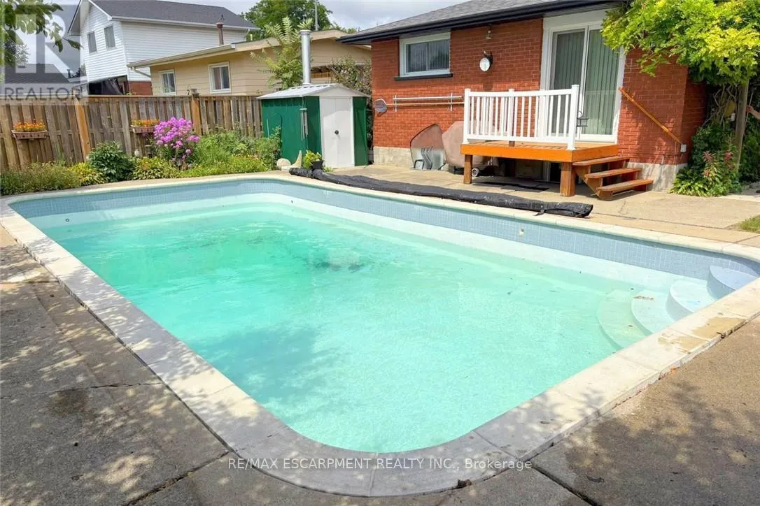 137 FIELDING CRESCENT